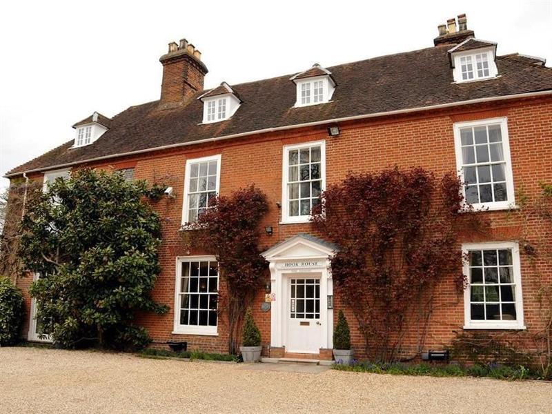 Hook House Hotel Exterior photo